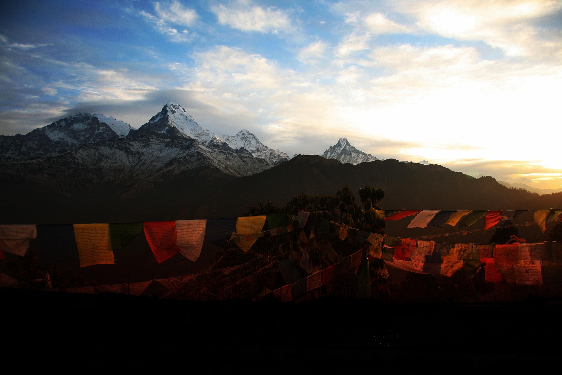 ghorepani-poonhill.jpg